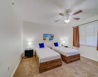 16550 Gulf Boulevard - Photo Thumbnail 31