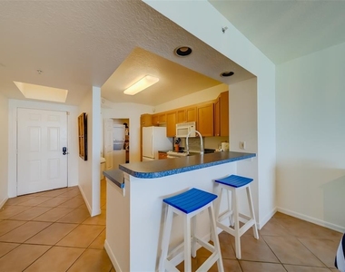 16550 Gulf Boulevard - Photo Thumbnail 14