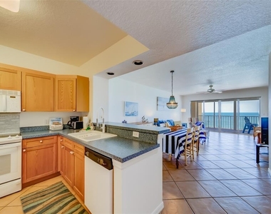 16550 Gulf Boulevard - Photo Thumbnail 15