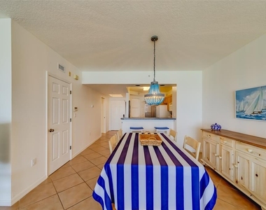 16550 Gulf Boulevard - Photo Thumbnail 9