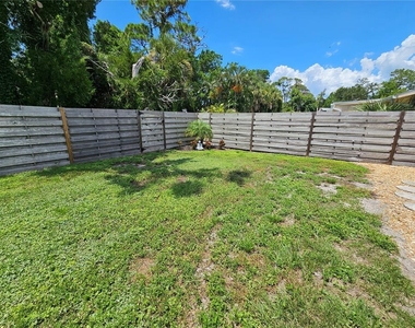 6442 Colonial Drive - Photo Thumbnail 17