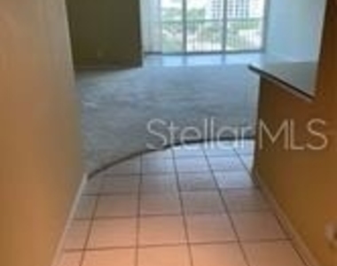 435 S Gulfstream Avenue - Photo Thumbnail 2