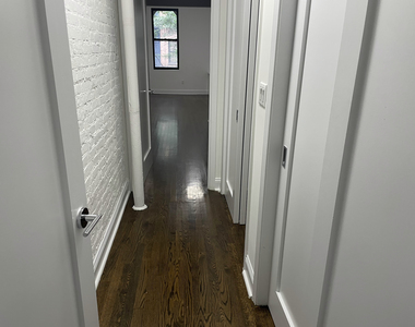 234 East 89th Street - Photo Thumbnail 4