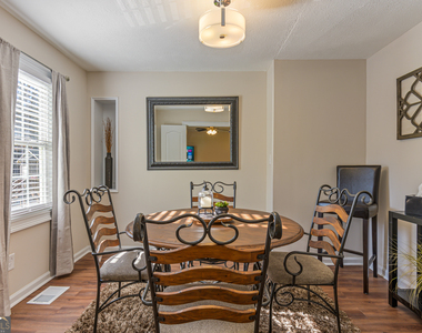 27 W Ridge Drive Se - Photo Thumbnail 2