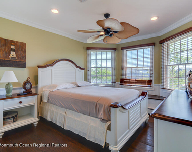 1603 Lake Avenue - Photo Thumbnail 17