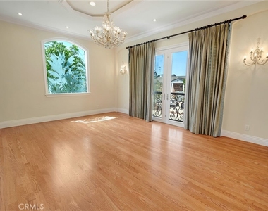2784 Deep Canyon Drive - Photo Thumbnail 15