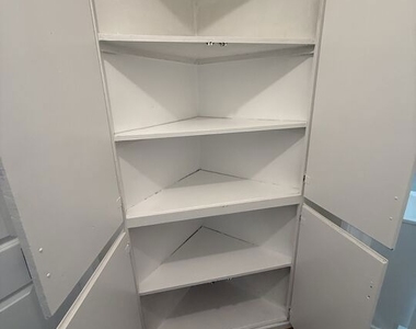 1543 11th Street - Photo Thumbnail 6