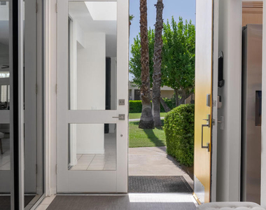 322 Desert Lakes Drive - Photo Thumbnail 3