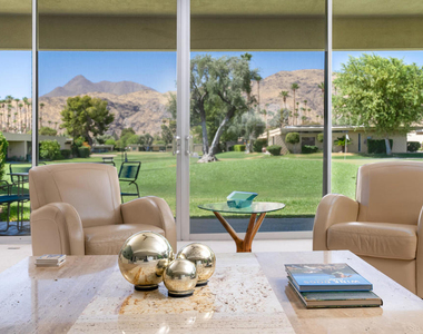322 Desert Lakes Drive - Photo Thumbnail 10