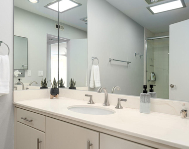 322 Desert Lakes Drive - Photo Thumbnail 22