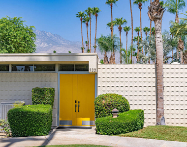 322 Desert Lakes Drive - Photo Thumbnail 2