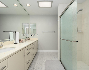 322 Desert Lakes Drive - Photo Thumbnail 19