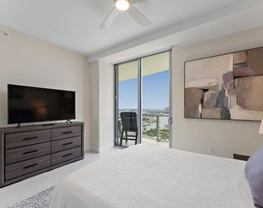 3100 N Ocean Drive - Photo Thumbnail 21
