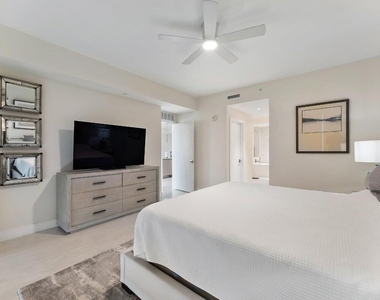 3100 N Ocean Drive - Photo Thumbnail 17