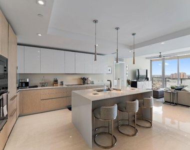 3100 N Ocean Drive - Photo Thumbnail 1
