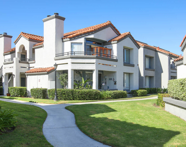21622 Marguerite Pkwy - Photo Thumbnail 2