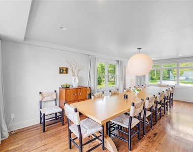 5 Thorn Hedge Road - Photo Thumbnail 11