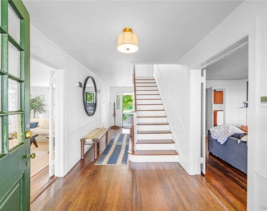 5 Thorn Hedge Road - Photo Thumbnail 5