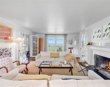 5 Thorn Hedge Road - Photo Thumbnail 6