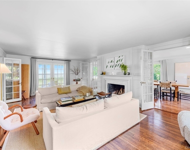 5 Thorn Hedge Road - Photo Thumbnail 7