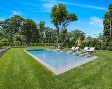 5 Thorn Hedge Road - Photo Thumbnail 4