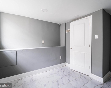 2327 N Carlisle Street - Photo Thumbnail 15