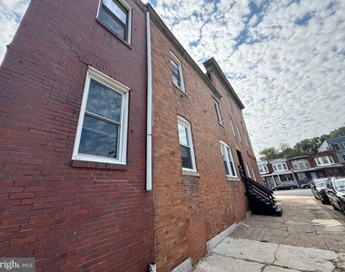 1945 W Hunting Park Avenue - Photo Thumbnail 3