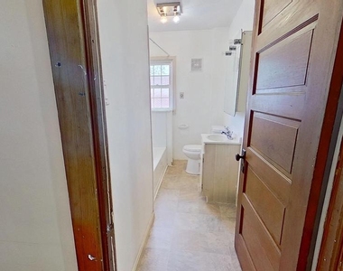 607 3rd Street - Photo Thumbnail 11