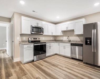 303 Linwood - Photo Thumbnail 2
