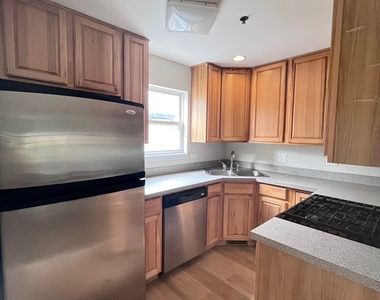 3951 W Ainslie Street - Photo Thumbnail 10