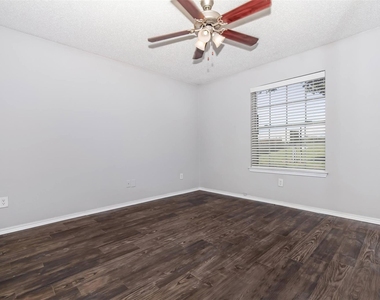 8301 Boat Club Road - Photo Thumbnail 7
