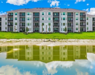43060 Greenway Boulevard - Photo Thumbnail 12