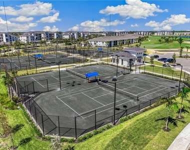 43060 Greenway Boulevard - Photo Thumbnail 30