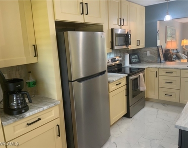 12170 Kelly Sands Way - Photo Thumbnail 7