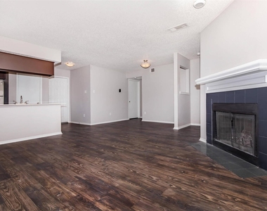 8301 Boat Club Road - Photo Thumbnail 3