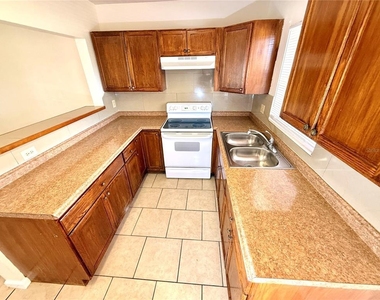 1050 62nd Ave South - Photo Thumbnail 13