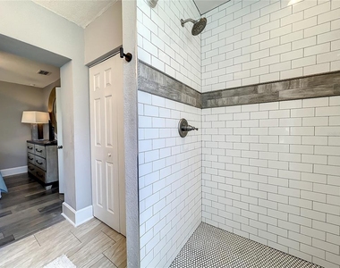 1137 Highland Street S - Photo Thumbnail 18