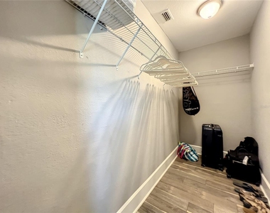 1137 Highland Street S - Photo Thumbnail 40
