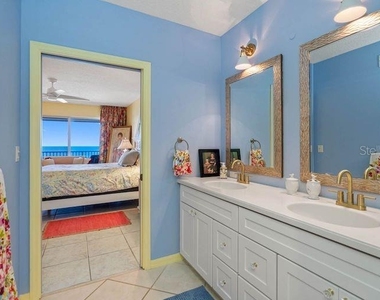 16550 Gulf Boulevard - Photo Thumbnail 26