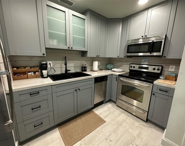 5006 Starfish Dr Se - Photo Thumbnail 8