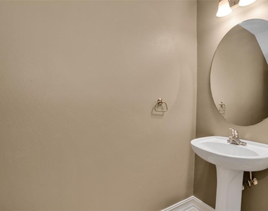 7100 Sunset Way - Photo Thumbnail 6
