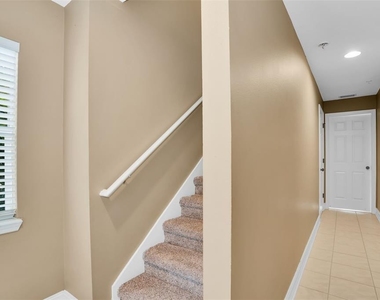 7100 Sunset Way - Photo Thumbnail 3