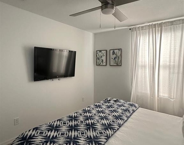 1546 Discovery Street - Photo Thumbnail 25