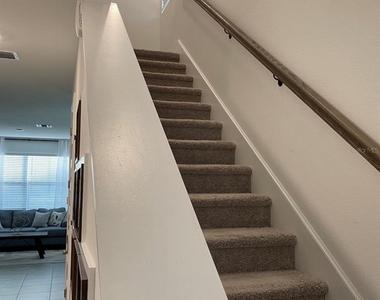 1546 Discovery Street - Photo Thumbnail 13