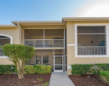 5241 Mahogany Run Avenue - Photo Thumbnail 4