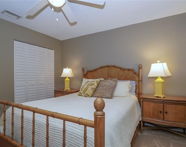 5241 Mahogany Run Avenue - Photo Thumbnail 21