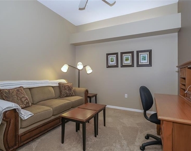 5241 Mahogany Run Avenue - Photo Thumbnail 16