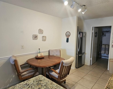 4209 66th Street Circle W - Photo Thumbnail 9