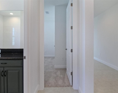 17212 Luminous Avenue - Photo Thumbnail 9