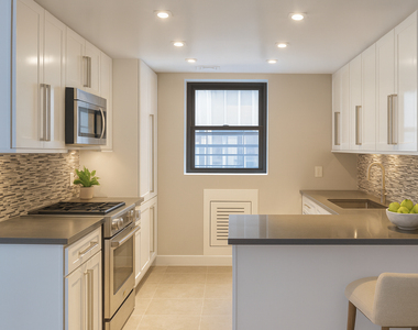 E 38th Street - Photo Thumbnail 1
